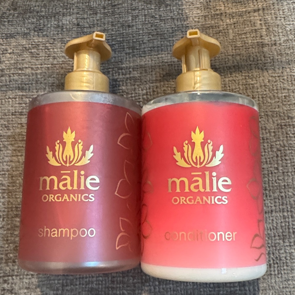 Malie Organics Plumeria Shampoo and Conditioner!